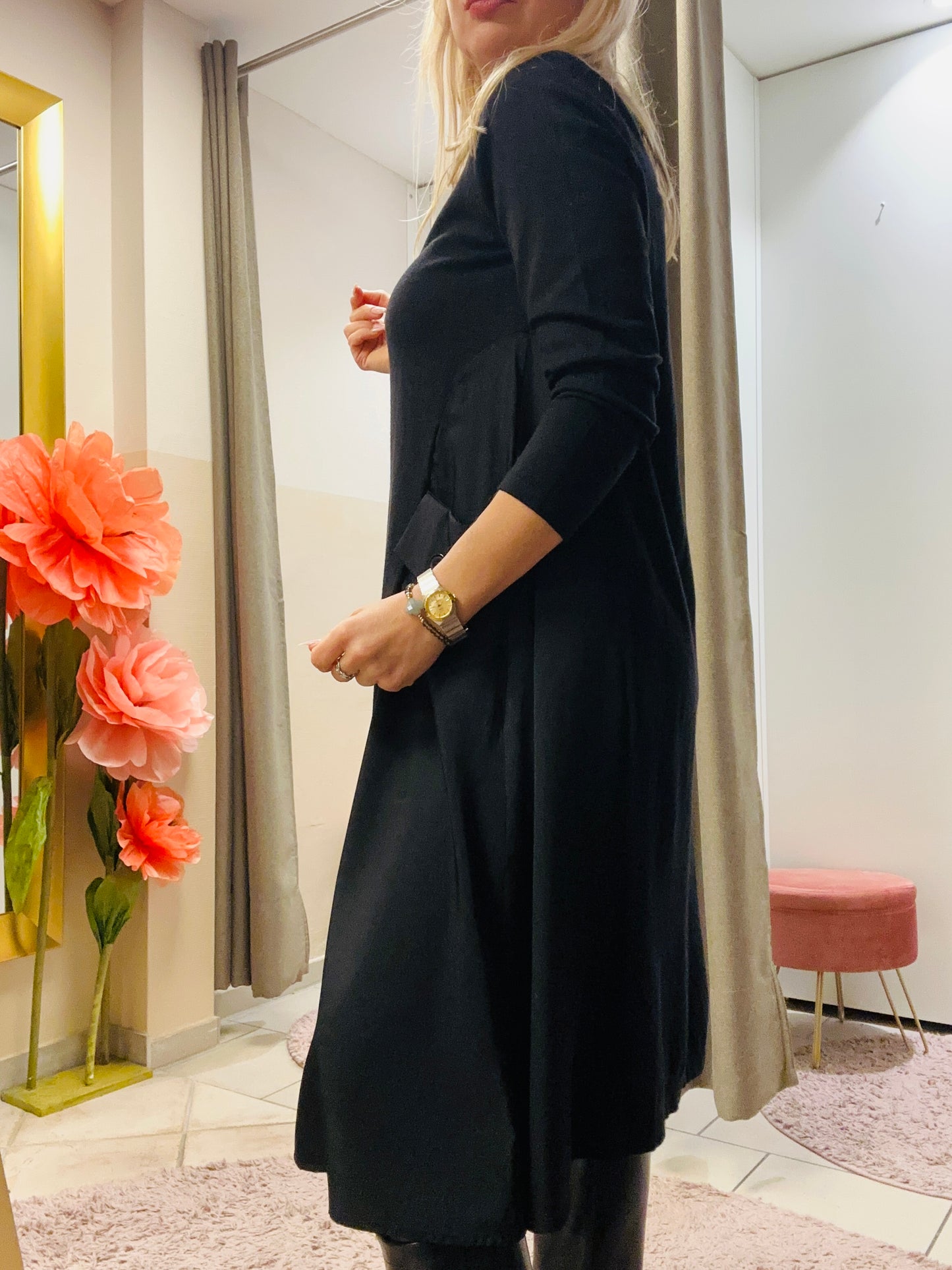 Rüschen-Kleid in Schwarz M