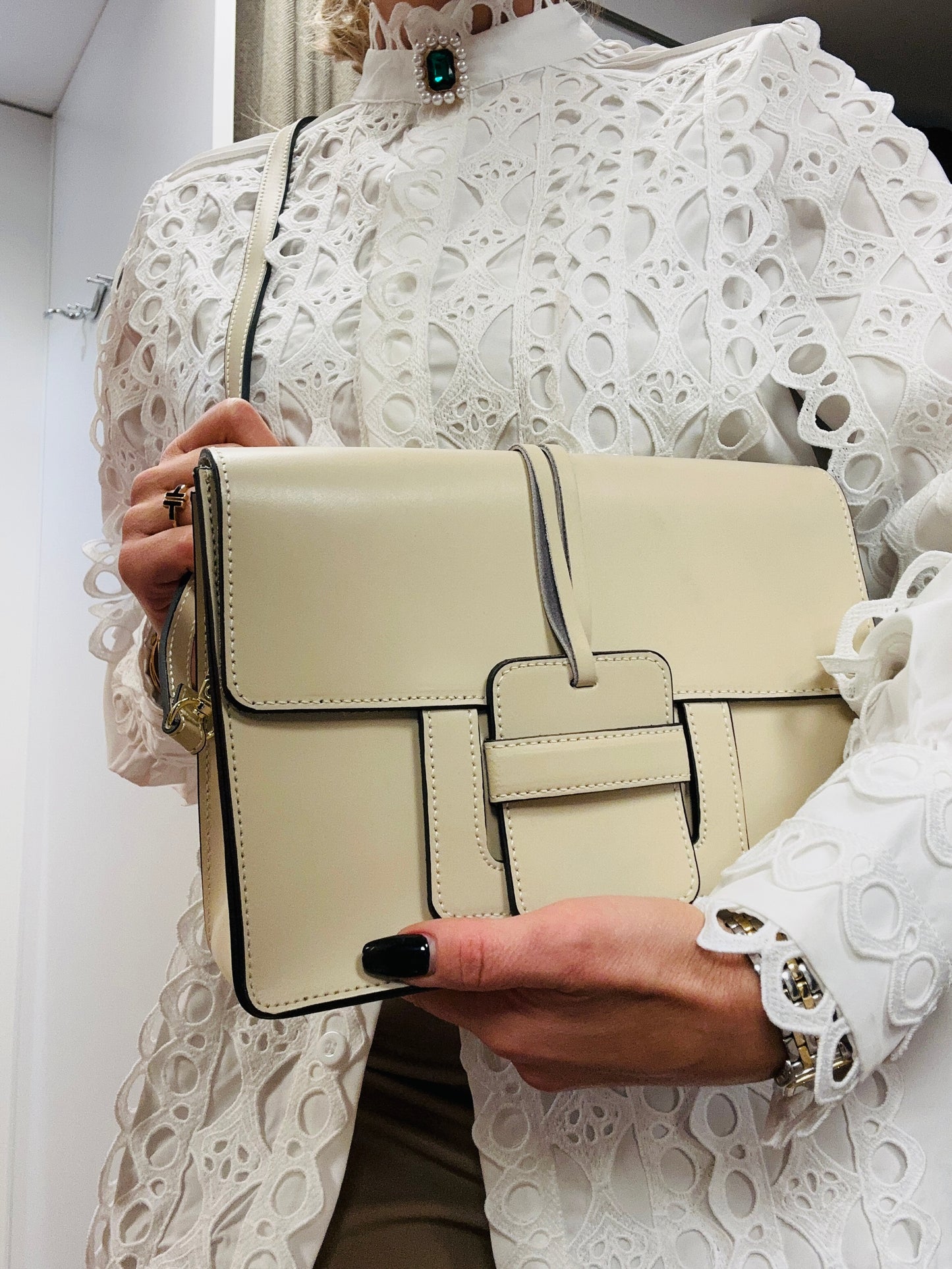 Beige stilvolle Umhängetasche