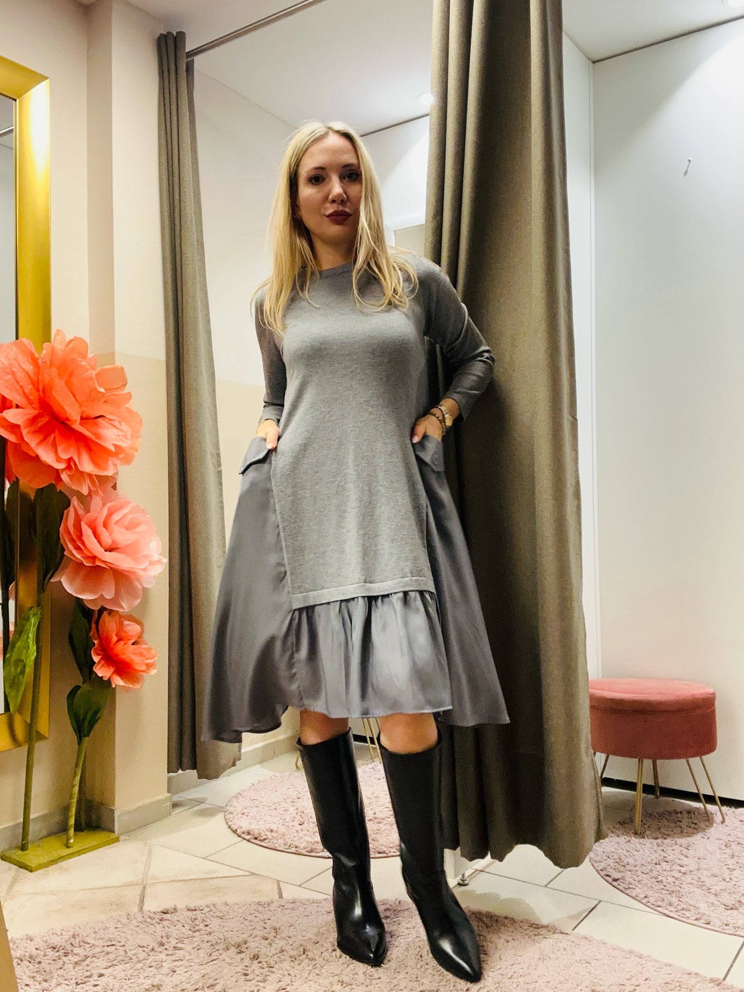 Rüschen-Kleid in Anthrazit M