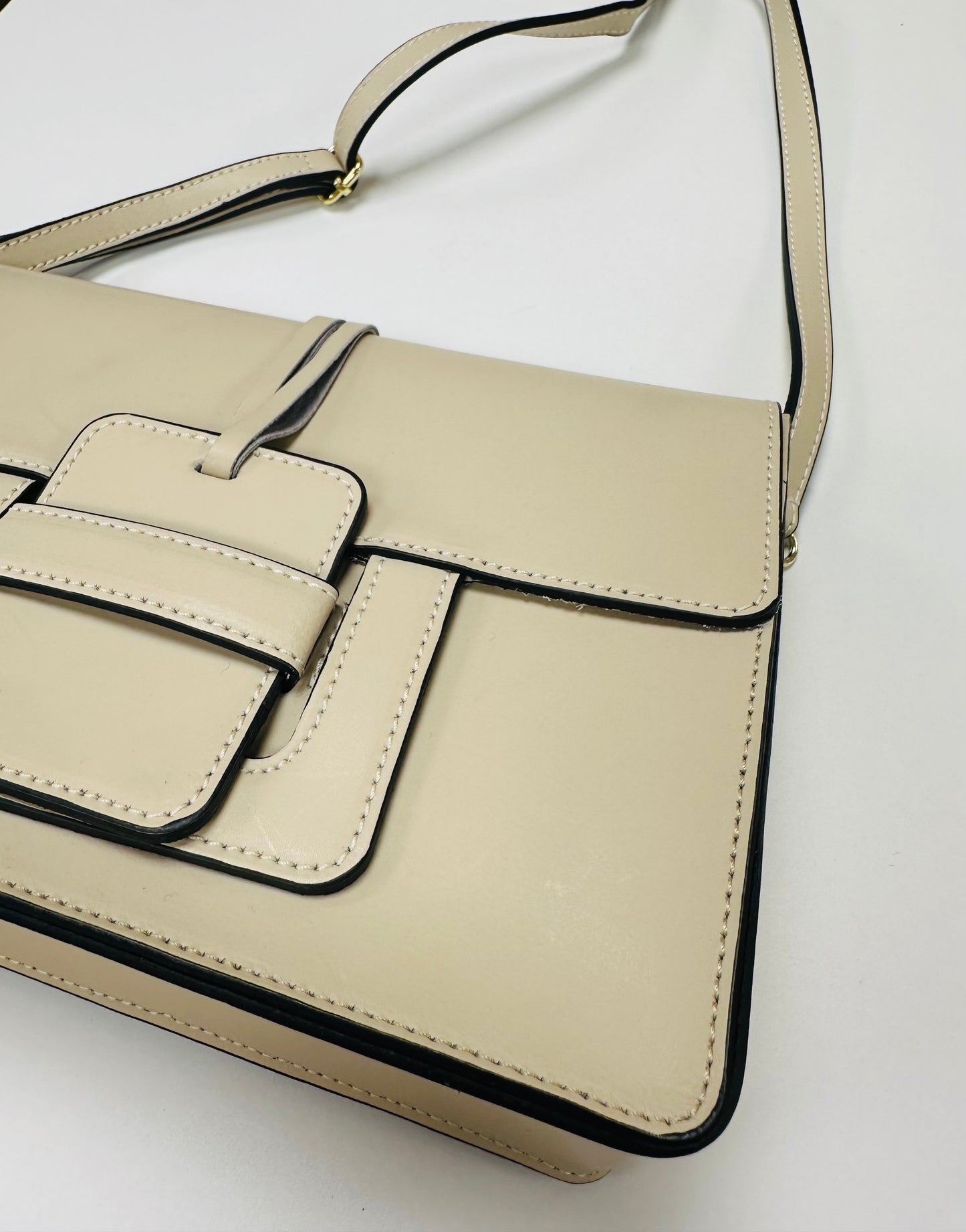 Beige stilvolle Umhängetasche