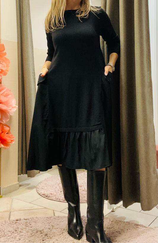 Rüschen-Kleid in Schwarz M